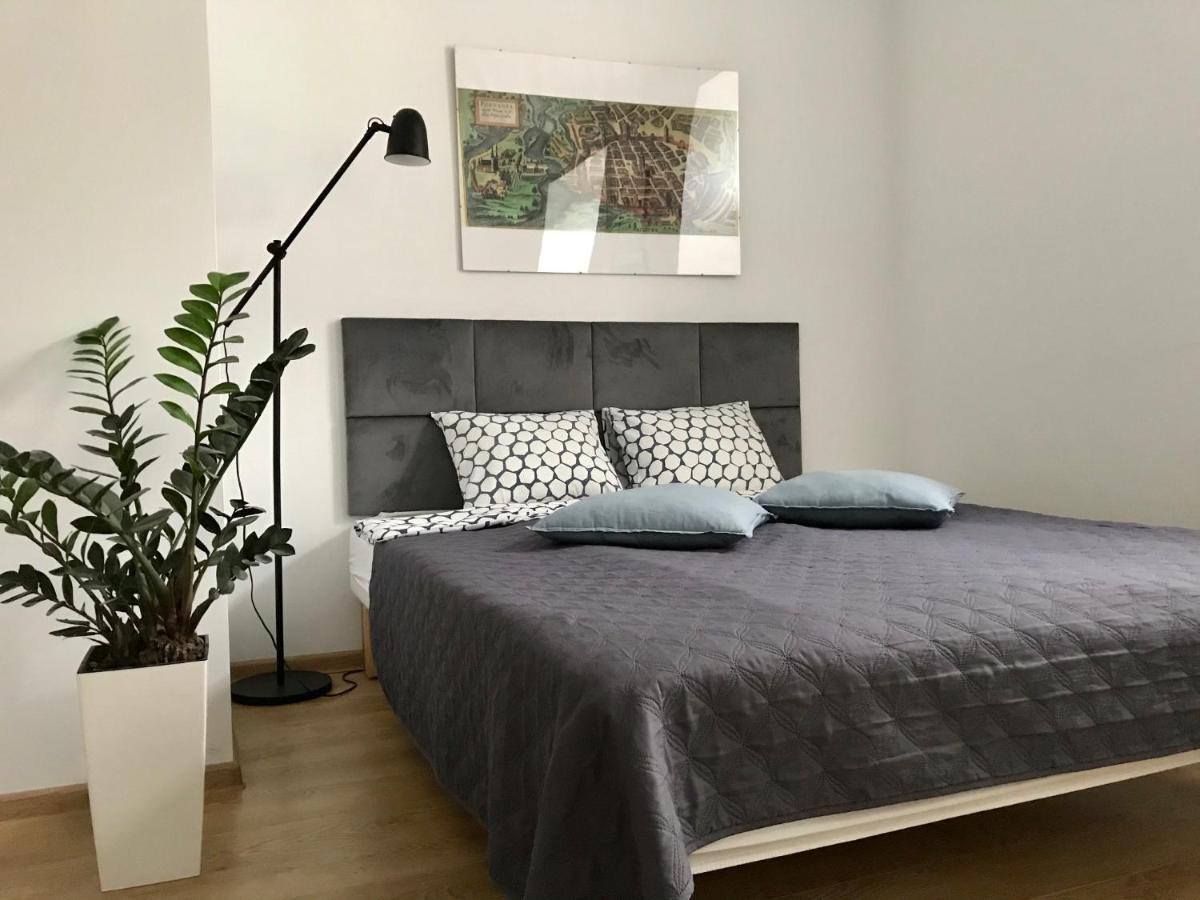 Rents - Stare Parking Gratis Apartment *